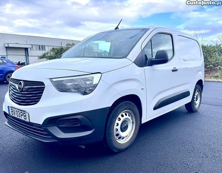 Branco Usado 2024 Opel Combo-e Life Edition Carrinha | € 21.500 - Imagem 1/1