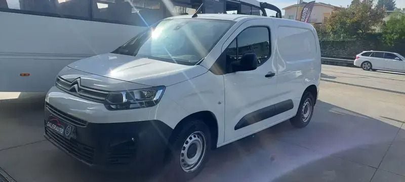 Usado Citroën Berlingo 110 HP (80 kW) 2021 Branco Monovolume