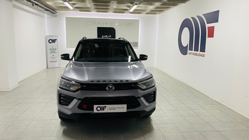 Usado Ssangyong (KGM) Korando 149 HP (109 kW) 2024 Cinzento SUV