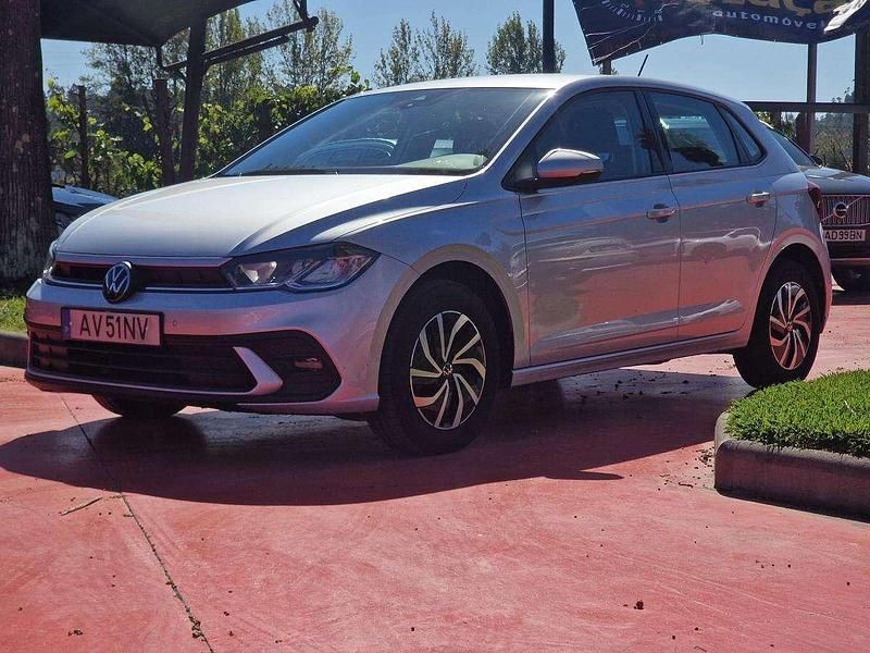 Cinzento Usado 2022 VW Polo | € 15.750 (Preço justo) - Imagem 1/4