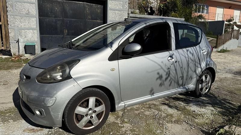 Usado 2006 Toyota Aygo Citadino | € 3.950 - Imagem 1/4
