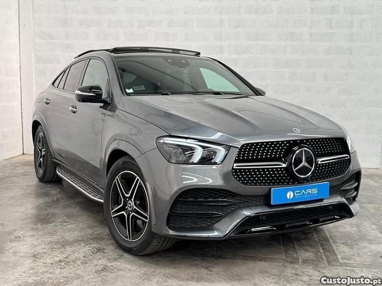 Cinza Usado 2022 Mercedes 350 Coupé | € 77.450 - Imagem 1/1