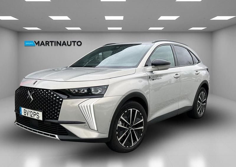Cinza Usado 2025 DS Automobiles DS7 Crossback SUV | € 49.900 - Imagem 1/4