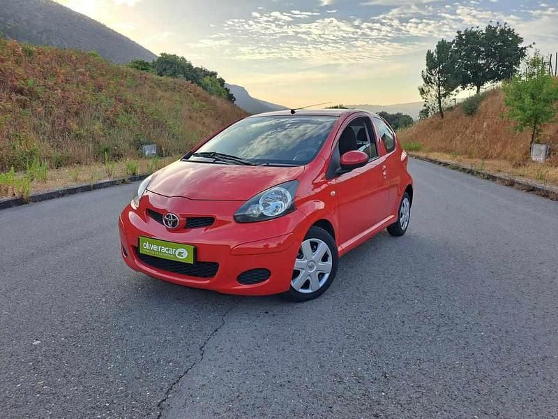 Vermelho Usado 2009 Toyota Aygo Citadino | € 5.750 (Preço elevado) - Imagem 1/4