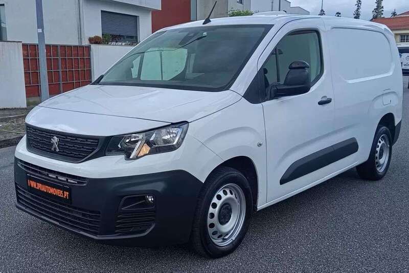 Branco Usado 2019 Peugeot Partner Monovolume | € 12.490 (Bom preço) - Imagem 1/4