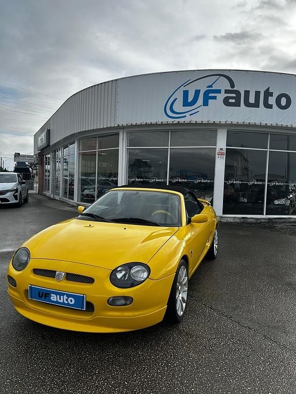 Usado MG F Trophy 160 HP (117 kW) 2001 Amarelo Cabrios