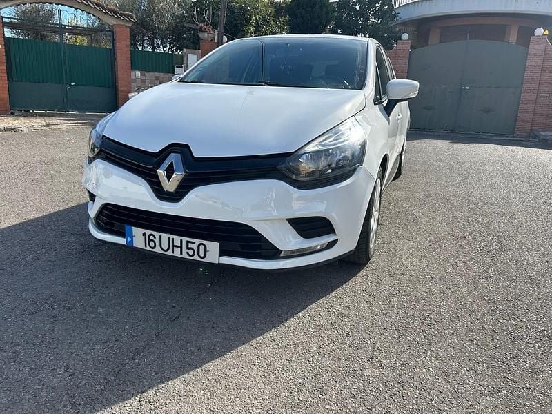 Branco Usado 2018 Renault Clio IV Zen | € 9.200 (Preço justo) - Imagem 1/4