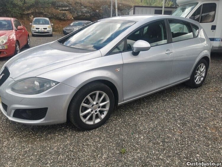 Cinza Usado 2011 Seat Leon | € 9.999 (Preço justo) - Imagem 1/1