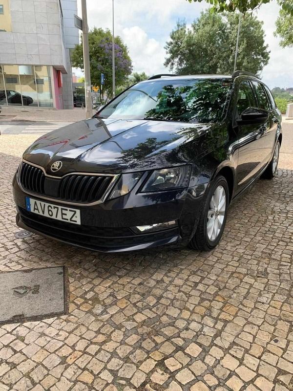 Preto Usado 2017 Skoda Octavia Carrinha | € 9.900 (Bom preço) - Imagem 1/4