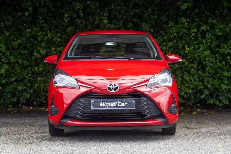 Usado Toyota Yaris 72 HP (52 kW) 2020 Vermelho Citadino