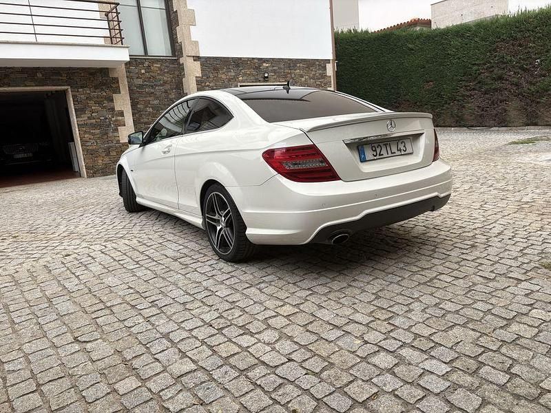 Usado Mercedes C250 AMG 205 HP (150 kW) 2011 Coupé