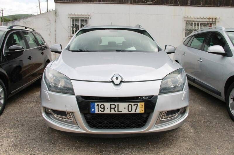 Cinzento Usado 2012 Renault Mégane III Carrinha | € 7.000 (Preço justo) - Imagem 1/4