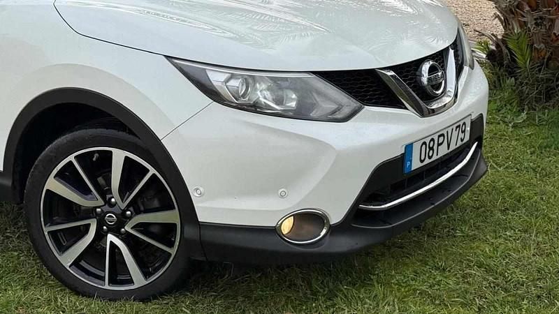 Usado Nissan Qashqai 360º 131 HP (96 kW) 2015 Branco SUV