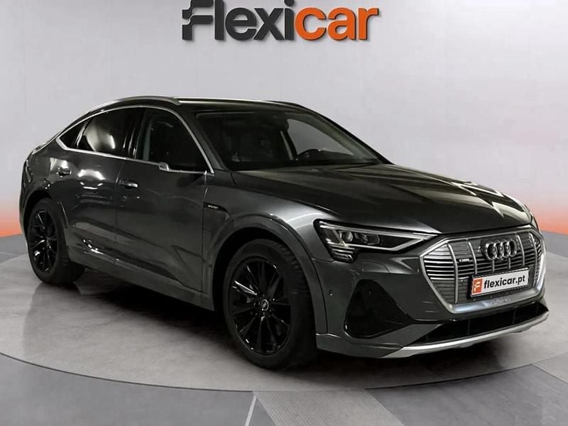 Cinzento Usado 2020 Audi e-tron SUV | € 34.990 (Preço justo) - Imagem 1/4
