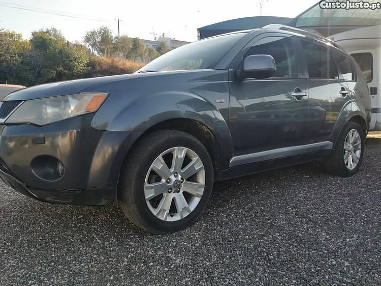 Azul Usado 2008 Mitsubishi Outlander SUV | € 4.999 - Imagem 1/1