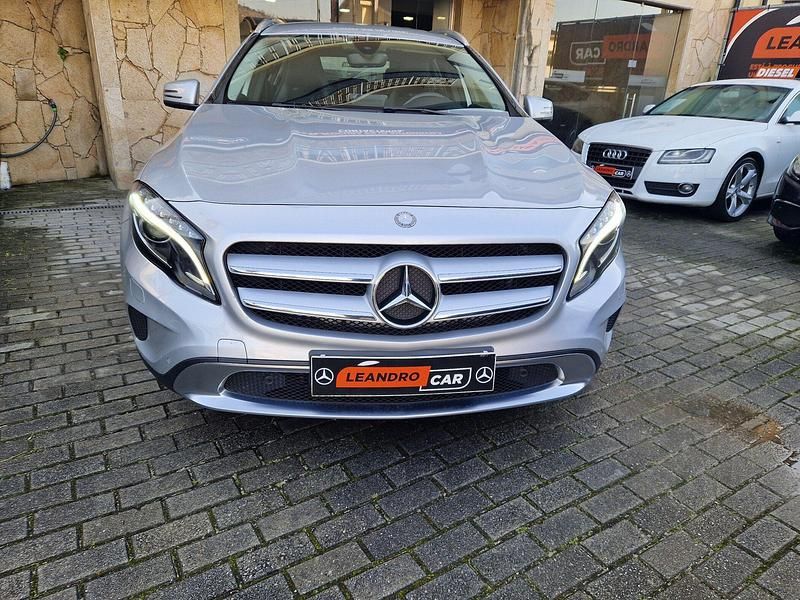Usado Mercedes GLA200 Urban 136 HP (100 kW) 2015 Cinza SUV