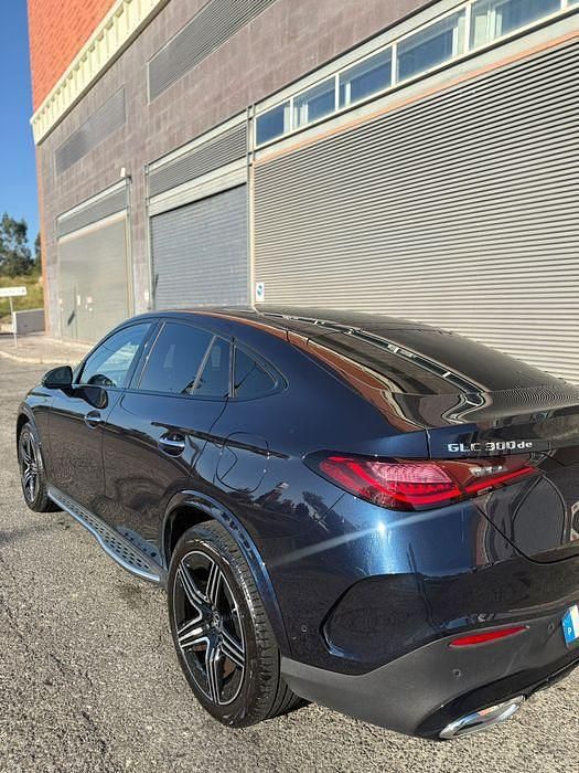 Usado 2023 Mercedes GLC300e Coupé | € 76.500 - Imagem 1/4