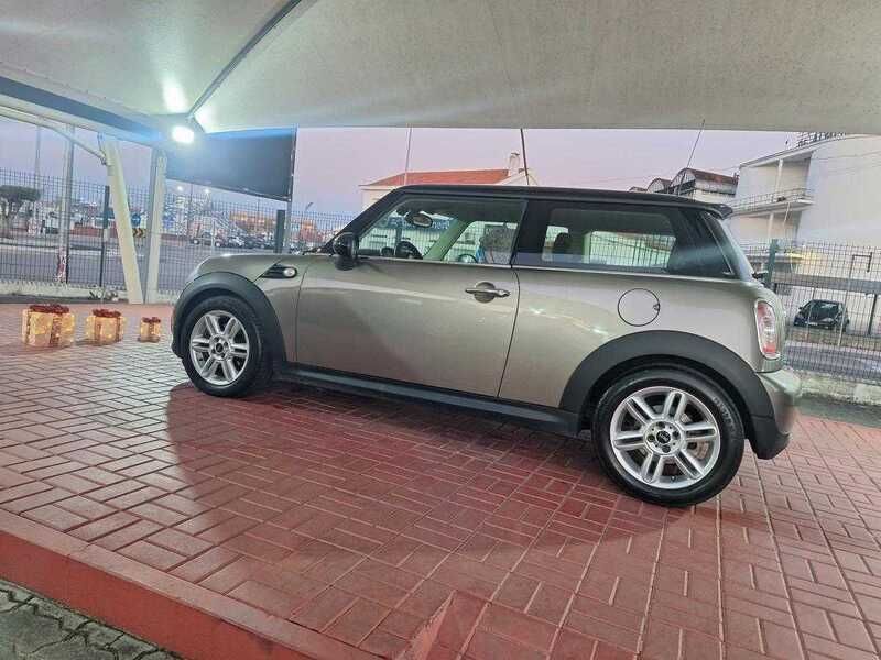 Usado Mini Cooper 112 HP (82 kW) 2014 Cinzento Citadino