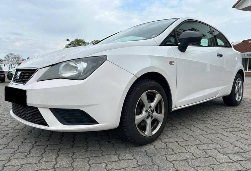 Branco Usado 2006 Seat Ibiza | € 8.250 - Imagem 1/4