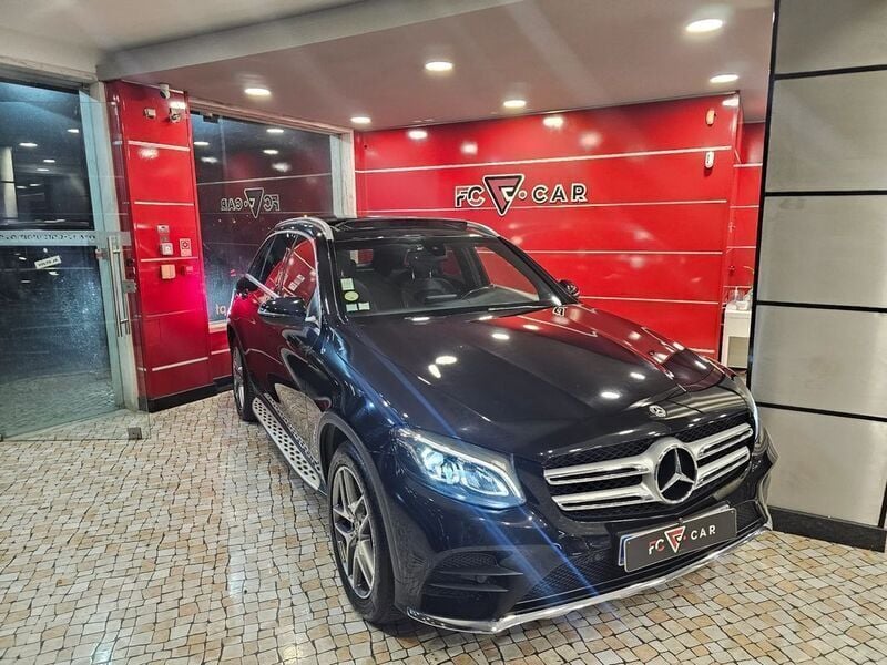 Usado Mercedes GLC250 AMG line 204 HP (150 kW) 2019 Preto SUV