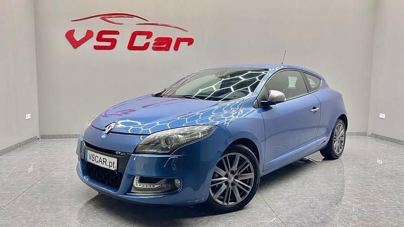 Usado Renault Mégane III 130 HP (95 kW) 2013 Azul Coupé
