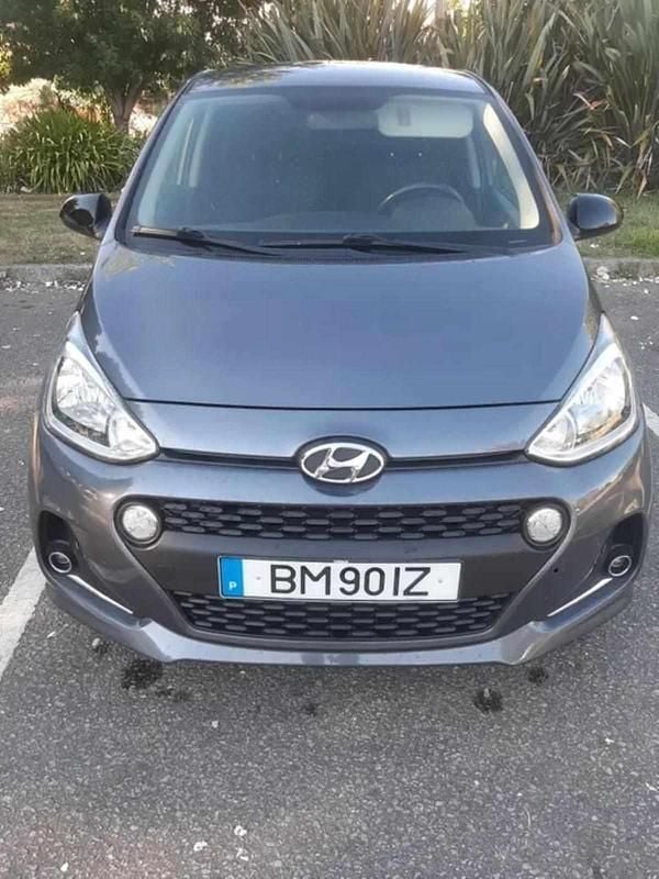 Cinzento Usado 2020 Hyundai i10 Citadino | € 8.500 (Bom preço) - Imagem 1/4