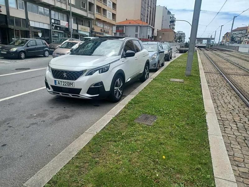 Branco Usado 2017 Peugeot 3008 | € 15.850 (Preço justo) - Imagem 1/4
