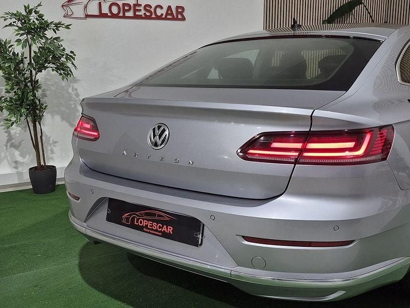 Usado VW Arteon 150 HP (110 kW) 2019 Sedan