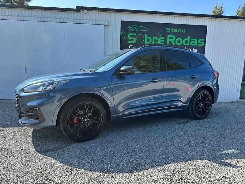 Usado Ford Kuga ST-Line 225 HP (165 kW) 2023 Azul SUV