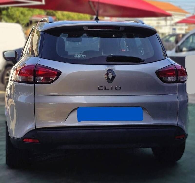 Usado Renault Clio IV 110 HP (80 kW) 2017 Cinzento Carrinha