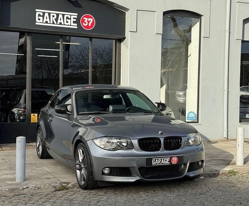 Cinza Usado 2012 BMW 118 Coupé Coupé | € 14.990 (Bom preço) - Imagem 1/4