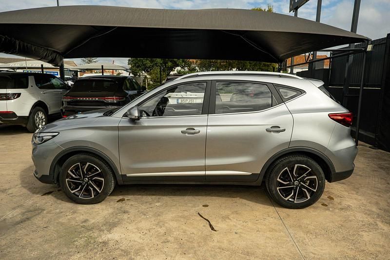 Usado MG ZS 111 HP (81 kW) 2023 Cinza SUV