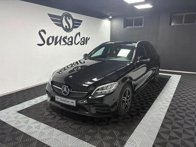 Preto Usado 2019 Mercedes C180 AMG line Carrinha | € 24.490 (Preço justo) - Imagem 1/4