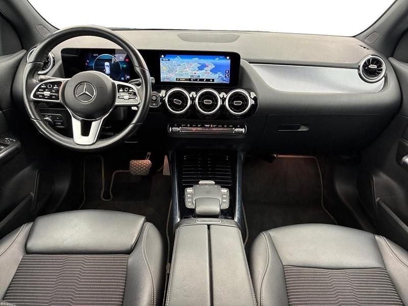 Usado Mercedes GLA200 Business 150 HP (110 kW) 2022 Cinza SUV