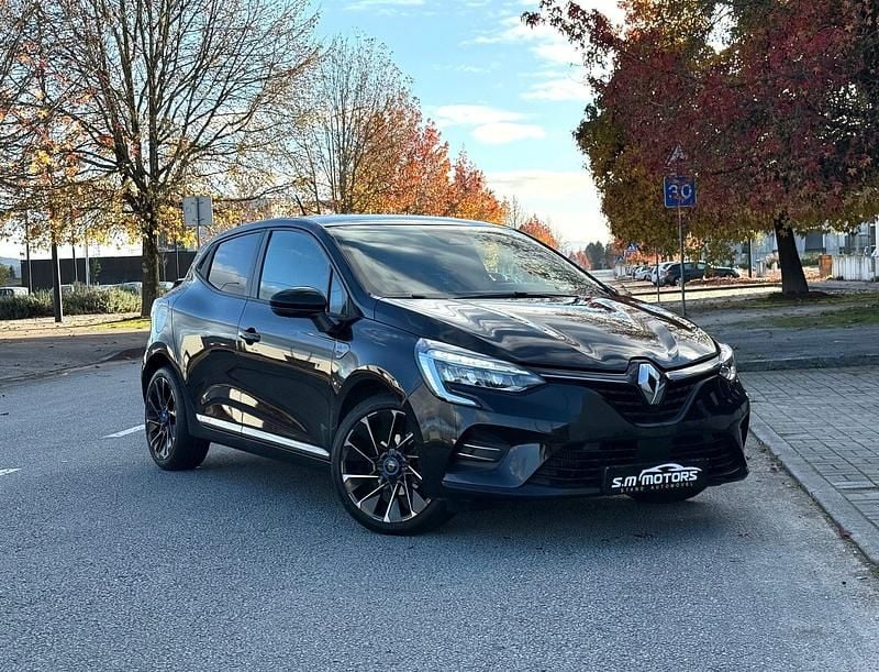 Usado Renault Clio IV 91 HP (66 kW) 2019 Preto
