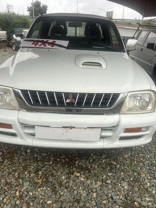 Usado 2000 Mitsubishi L200 Pickup | € 12.500 (Preço justo) - Imagem 1/4