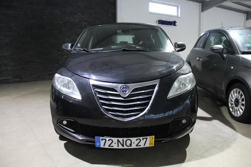 Usado Lancia Ypsilon S 69 HP (50 kW) 2013 Preto Citadino