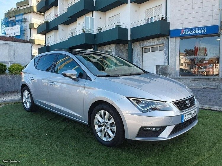 Cinza Usado 2020 Seat Leon Style | € 17.950 (Preço justo) - Imagem 1/1