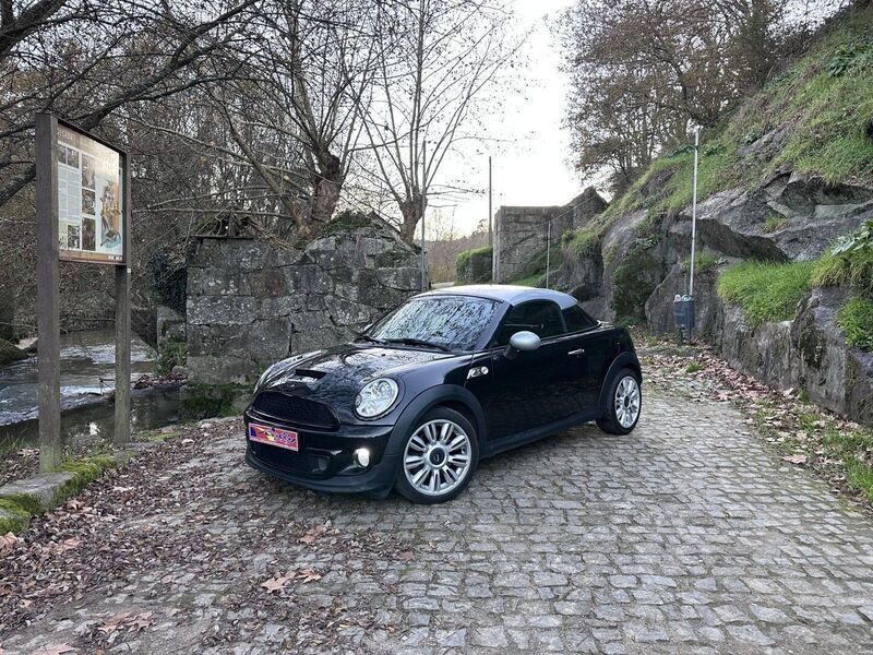 Preto Usado 2012 Mini Cooper S Coupé Coupé | € 12.490 - Imagem 1/4