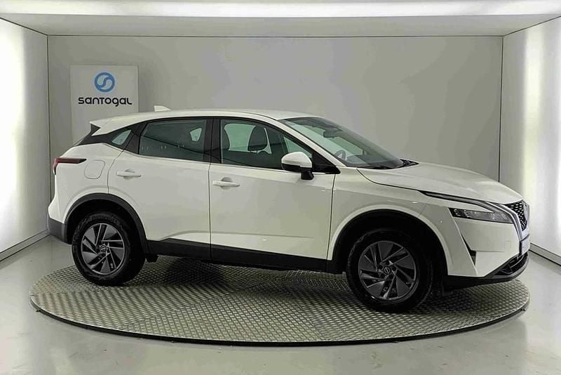 Usado Nissan Qashqai Acenta 140 HP (102 kW) 2024 Branco SUV