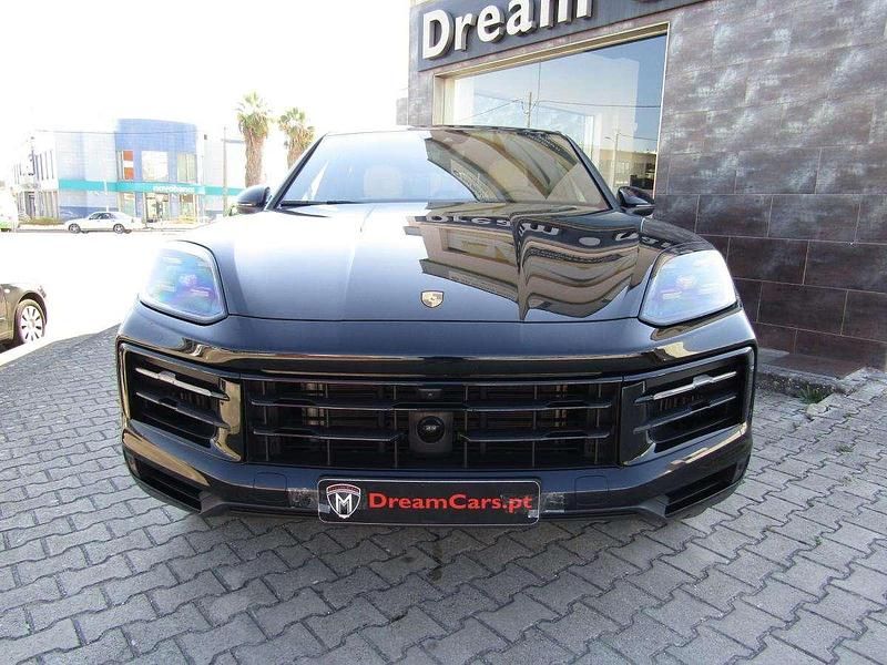 Usado Porsche Cayenne 470 HP (345 kW) 2024 Preto SUV