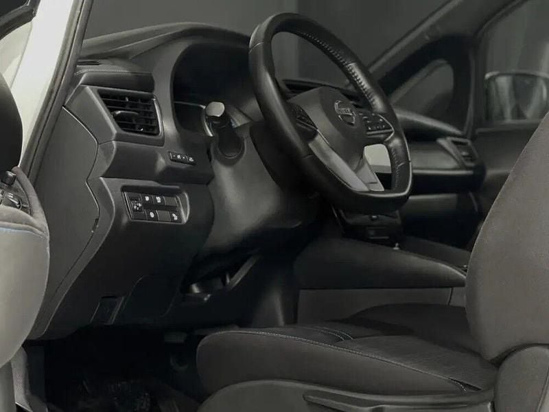 Usado Nissan Leaf Acenta 110 kW (150 HP) 2021 Amarelo Citadino