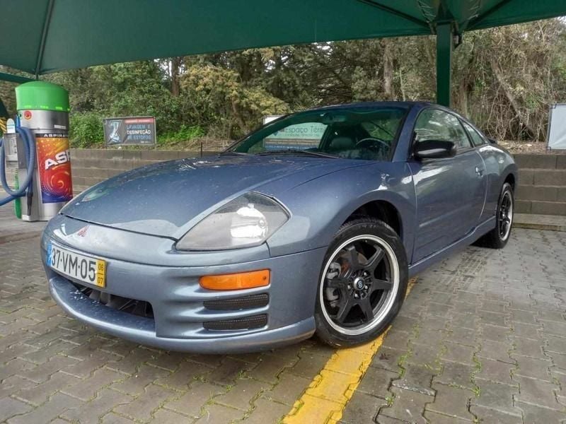 Usado Mitsubishi Eclipse 202 HP (148 kW) 2006 Verde
