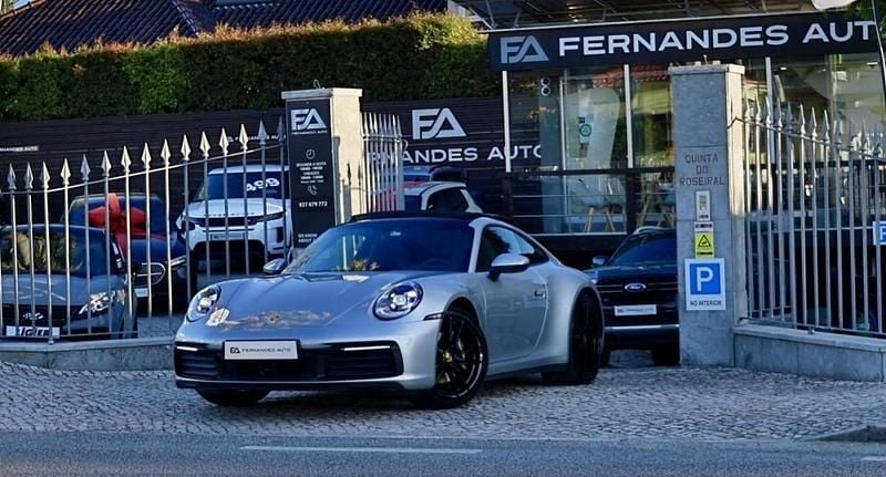 Cinzento Usado 2021 Porsche 911 | € 135.900 - Imagem 1/4