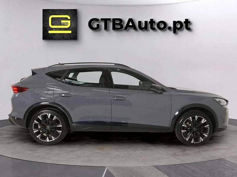 Cinza Usado 2024 Cupra Formentor VZ SUV | € 44.999 - Imagem 1/4