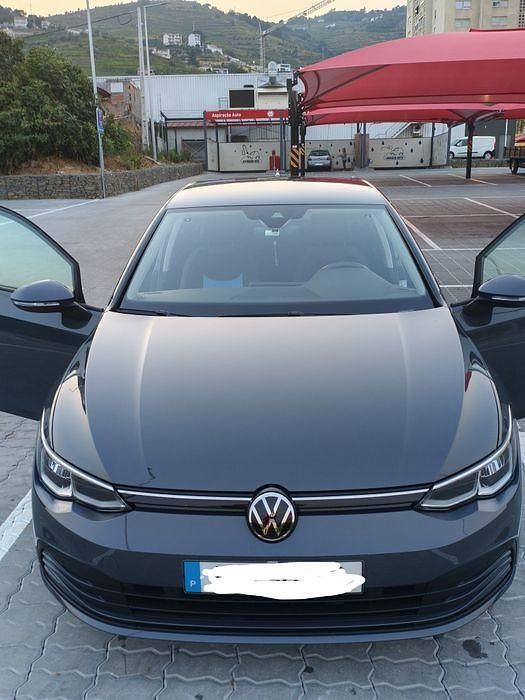 Usado 2023 VW Golf VIII Life Sedan | € 25.000 (Preço justo) - Imagem 1/4