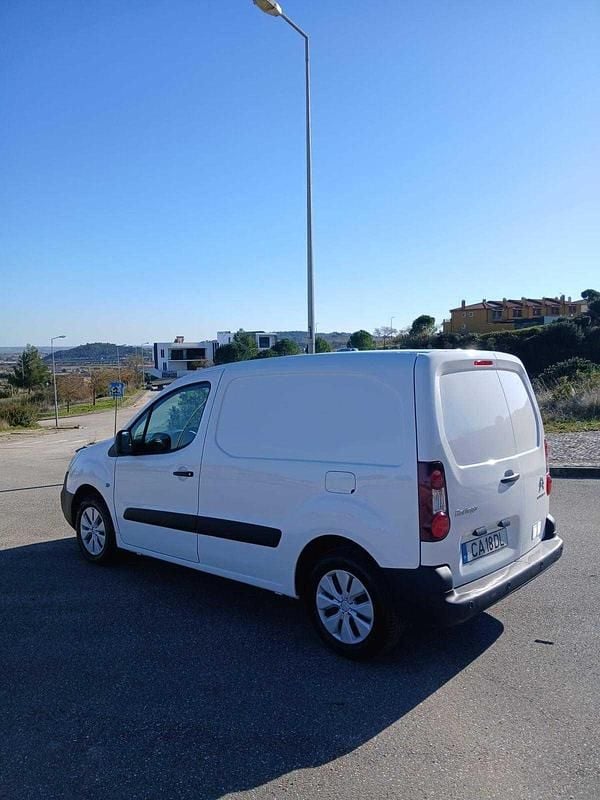 Usado Citroën Berlingo 100 HP (73 kW) 2018 Branco Monovolume
