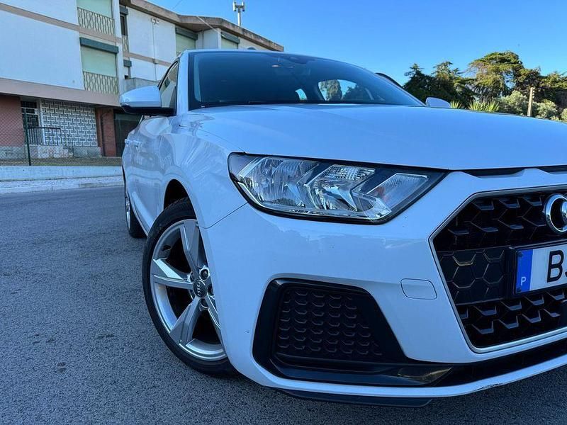 Usado 2019 Audi A1 Sportback Advanced Citadino | € 17.850 - Imagem 1/4