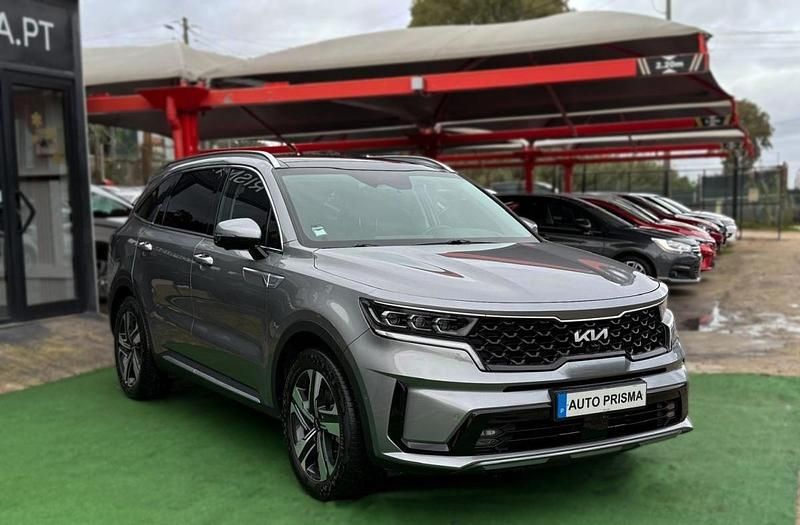 Usado Kia Sorento 230 HP (169 kW) 2023 Cinza SUV