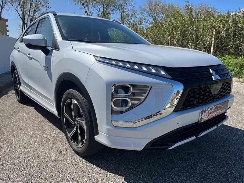 Branco Usado 2022 Mitsubishi Eclipse Cross SUV | € 22.900 (Preço justo) - Imagem 1/4